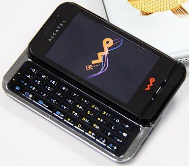 Alcatel One Touch OT-S988W (Geeksphone One)